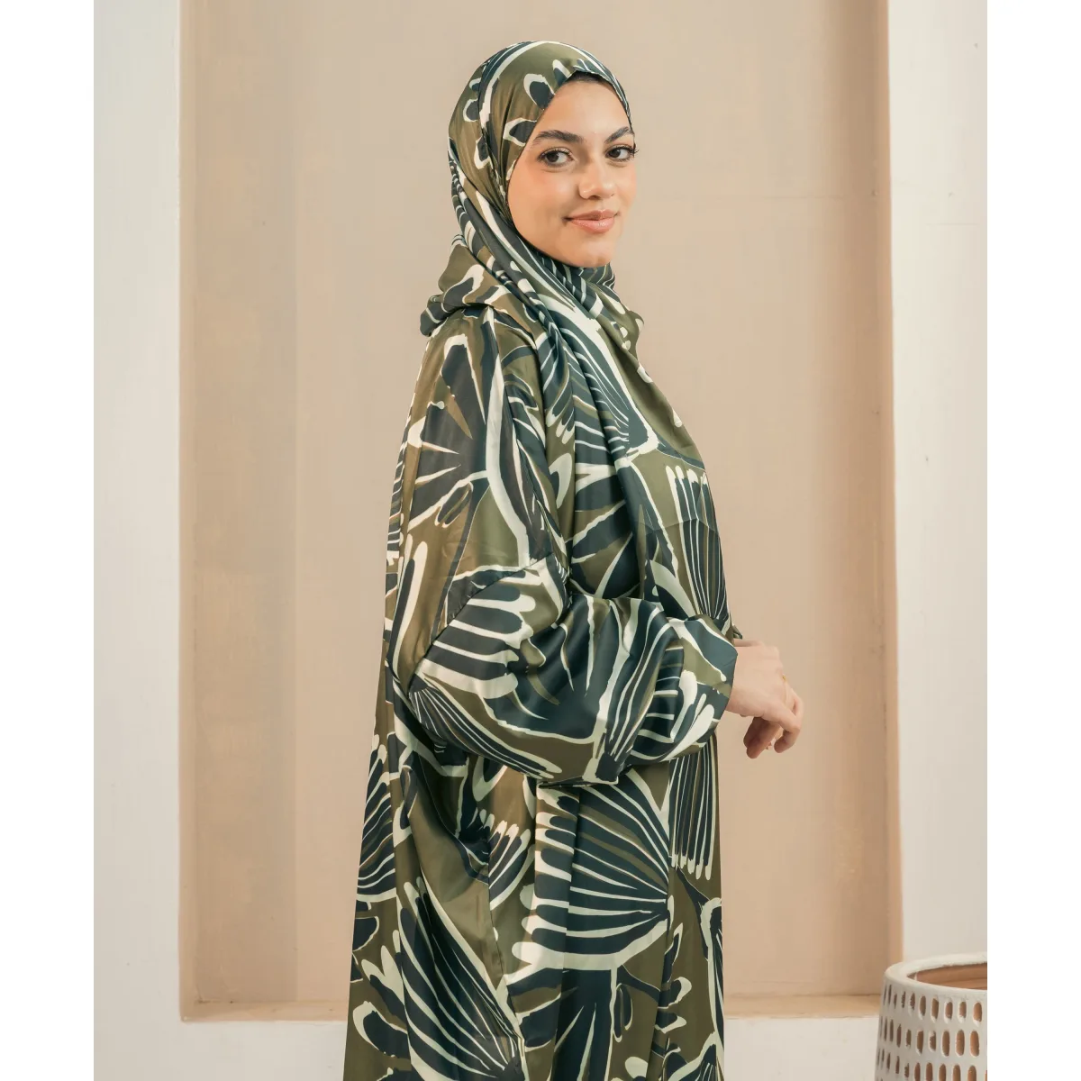 إسدال ساتان Palm من لو فوال