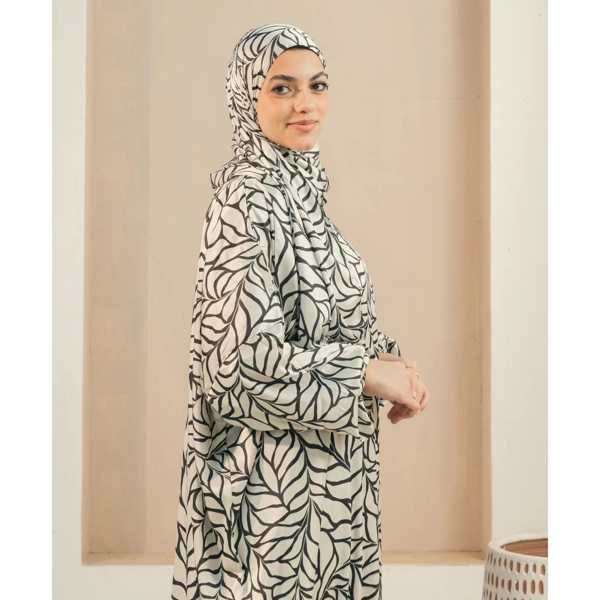 Le Voile Breeze Satin Isdal