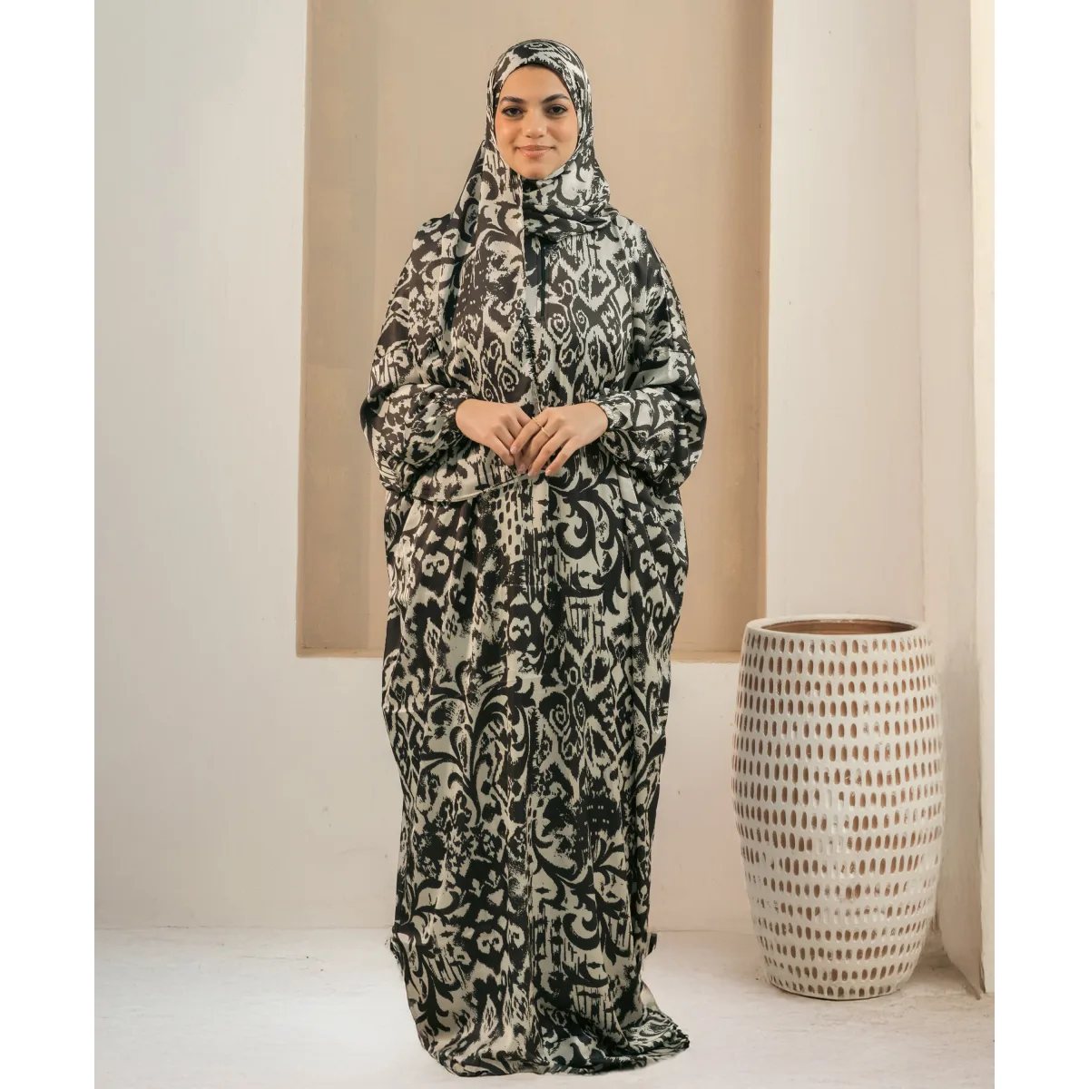 Le Voile Shadow Satin Isdal