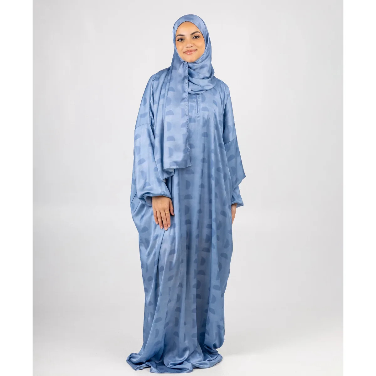 Le Voile Flow Satin Isdal