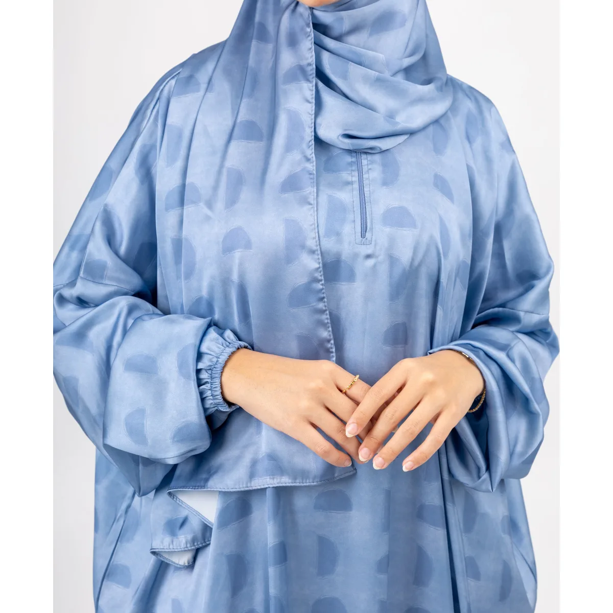 Le Voile Flow Satin Isdal