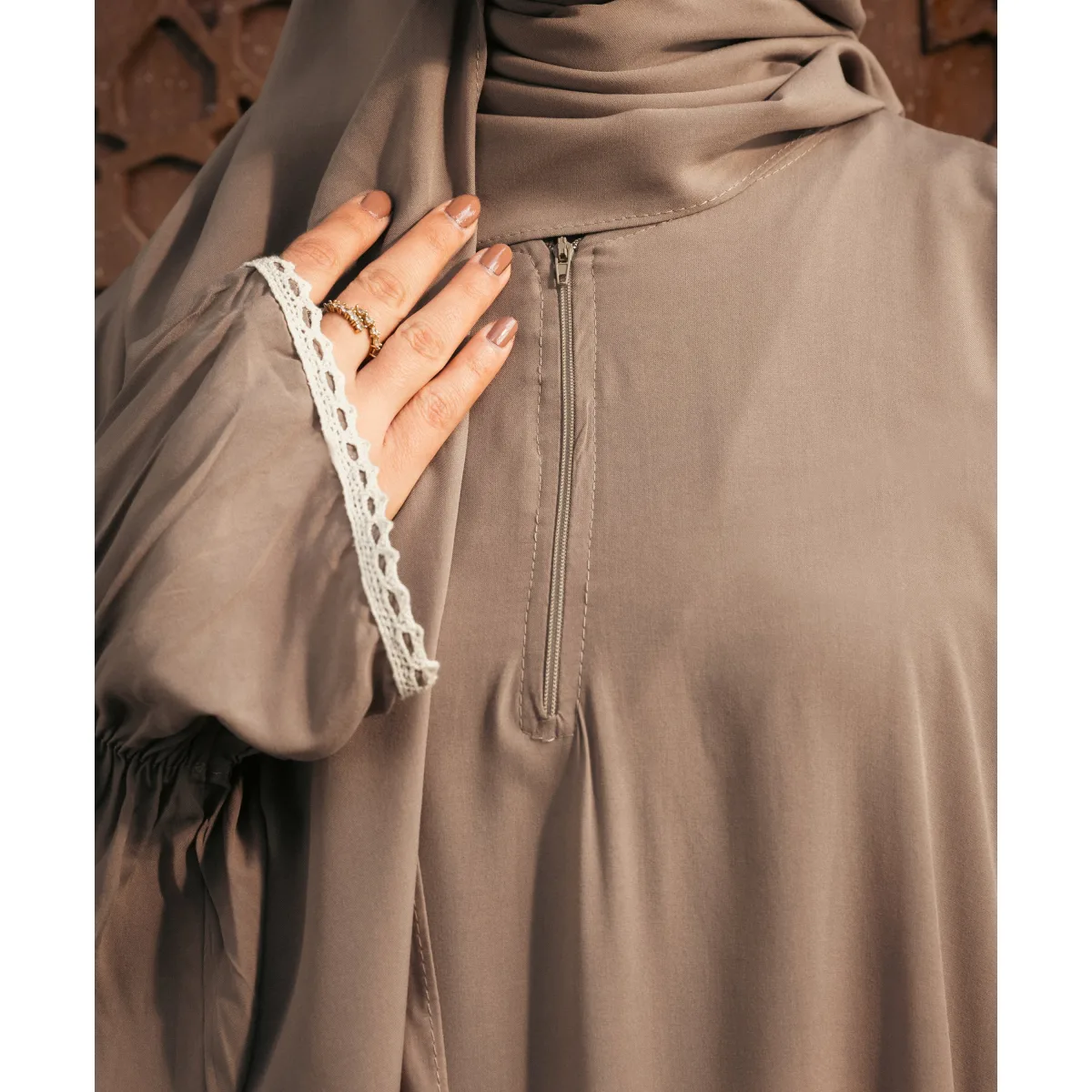 Le Voile Plain Viscose Flounce Sleeves Isdal