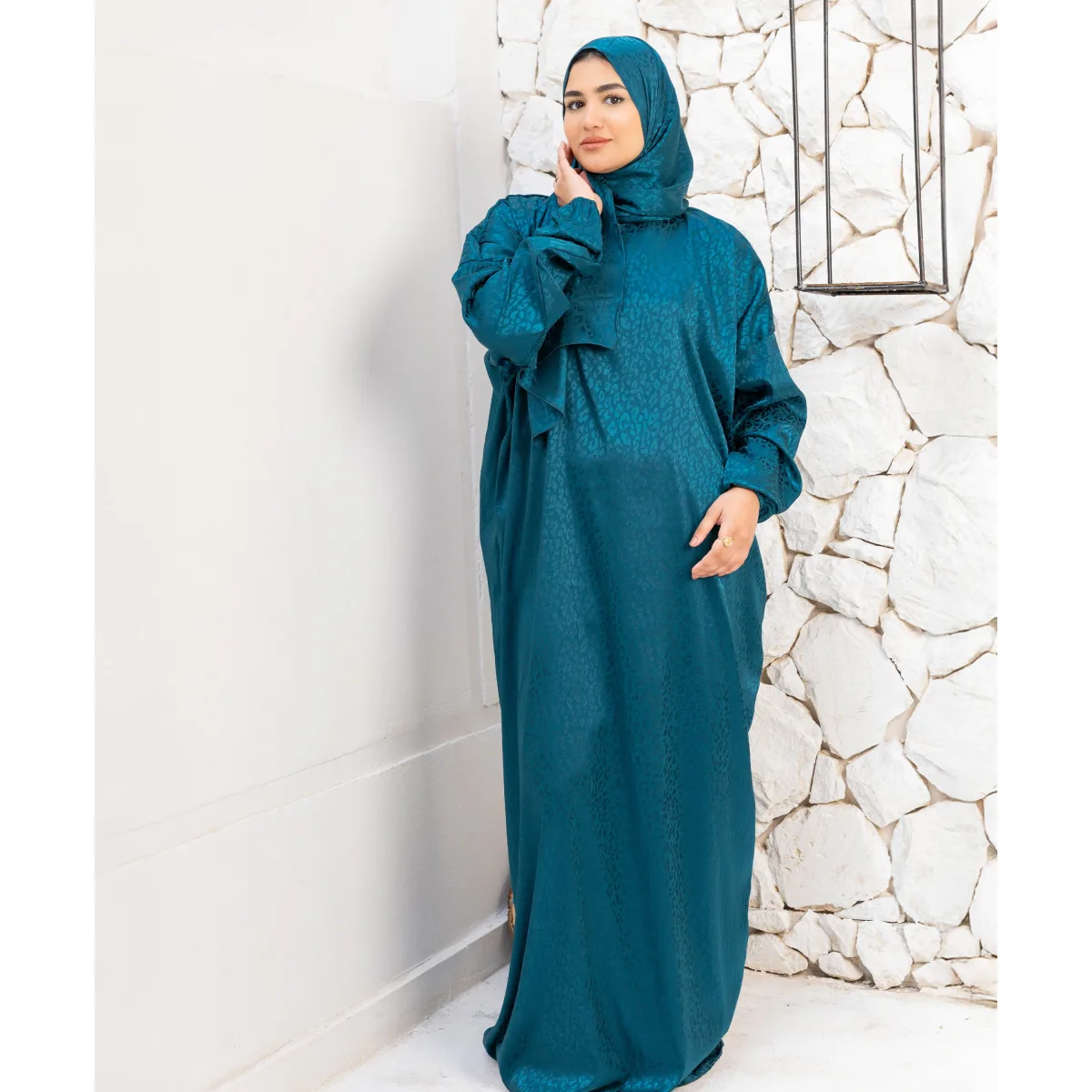 إسدال ساتان جاكار من لو فوال