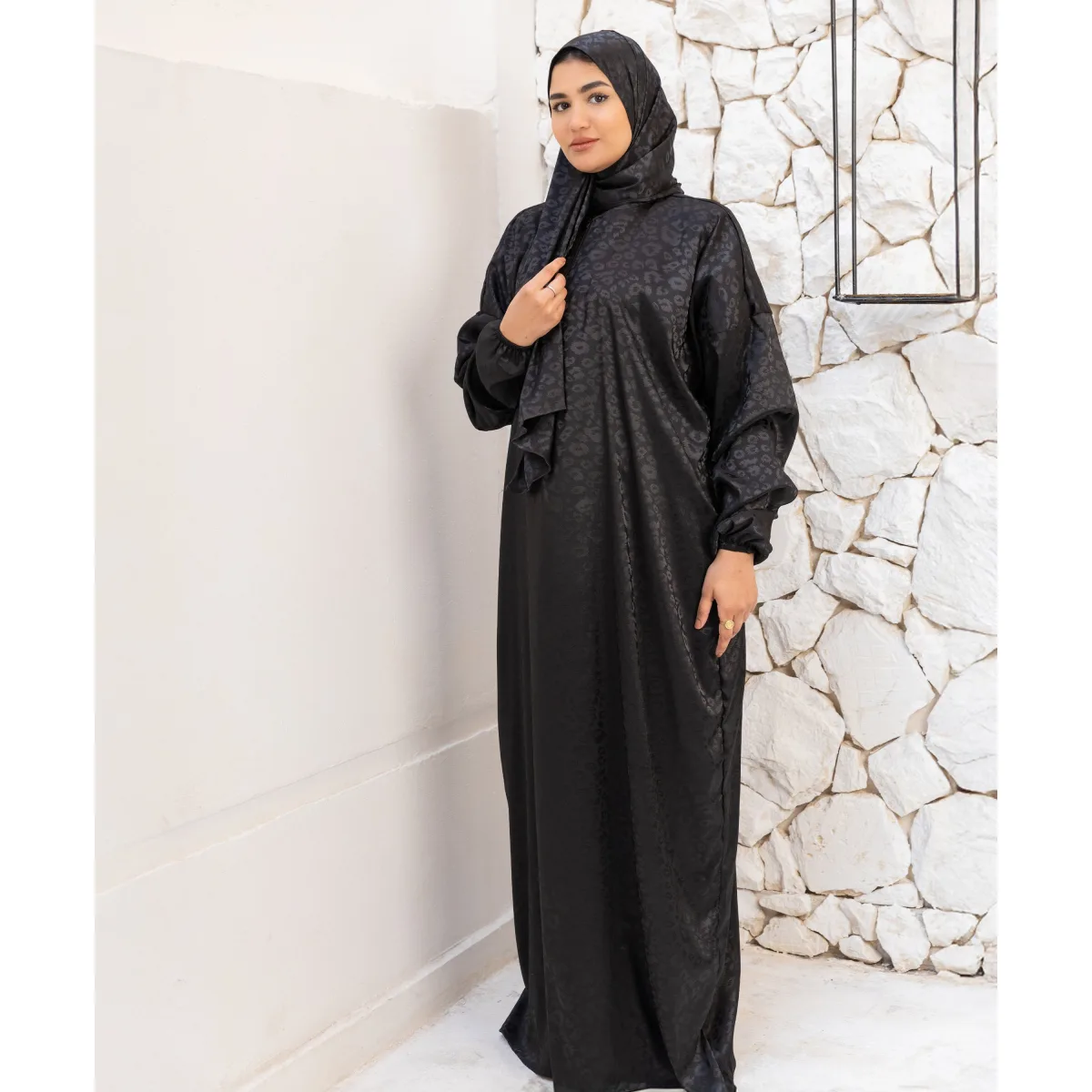 Le Voile Jacquard Satin Isdal
