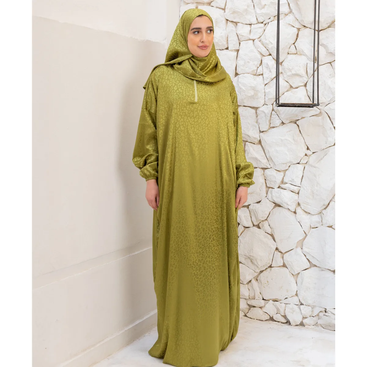 إسدال ساتان جاكار من لو فوال