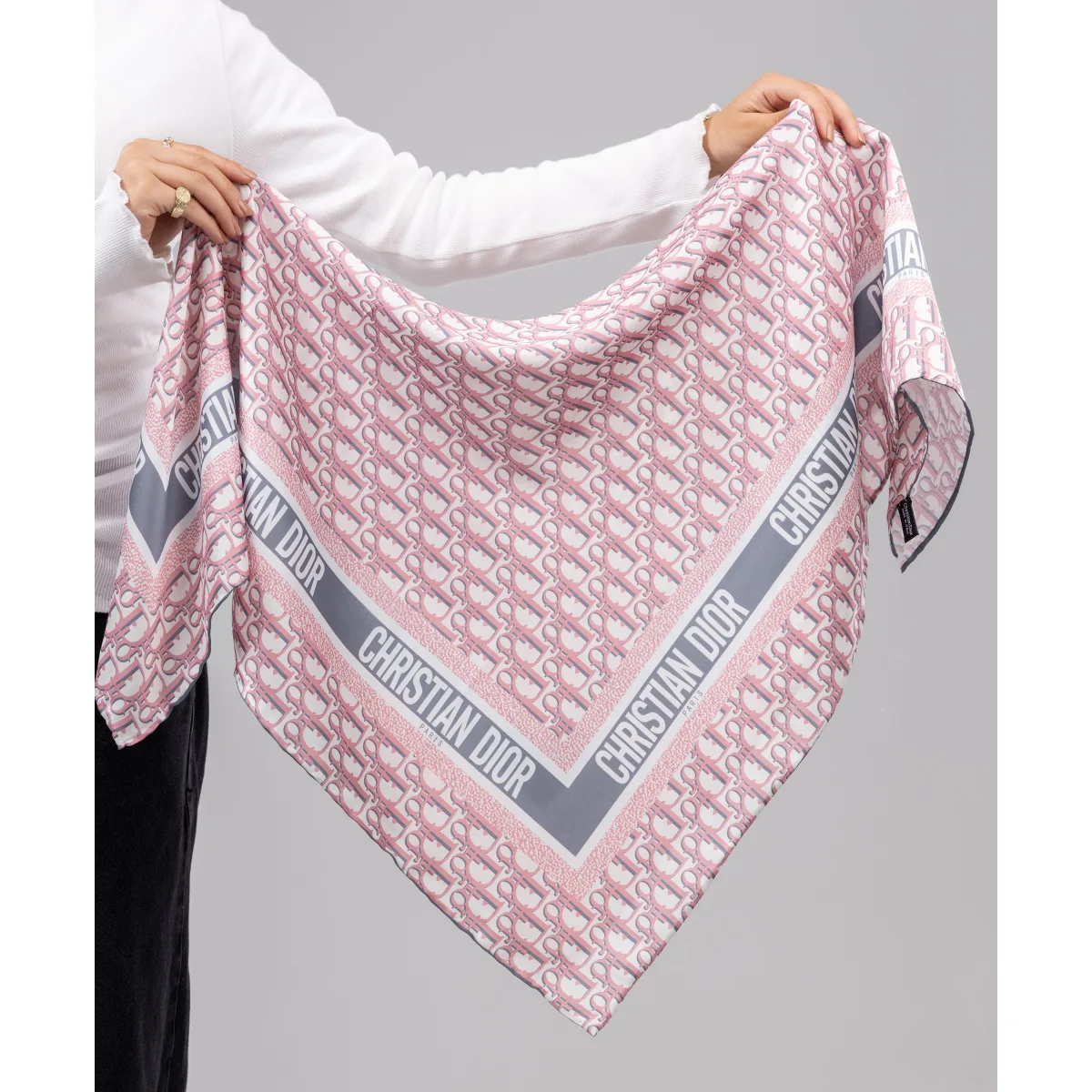 Le Voile Elara Silk Square Scarf
