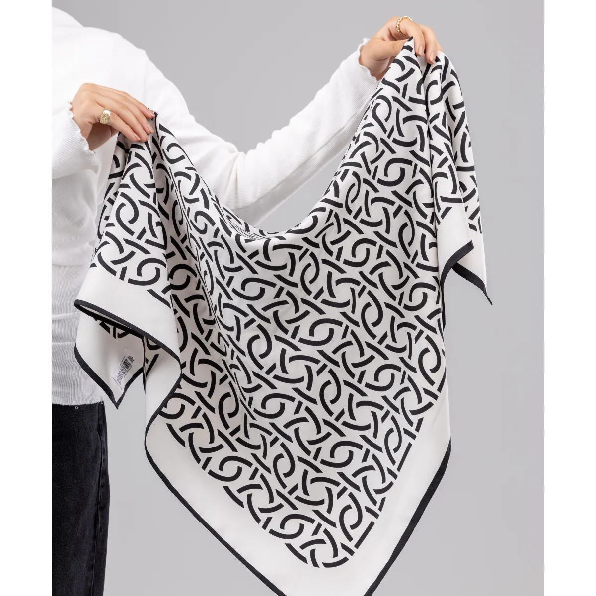 Le Voile Twine Silk Square Scarf