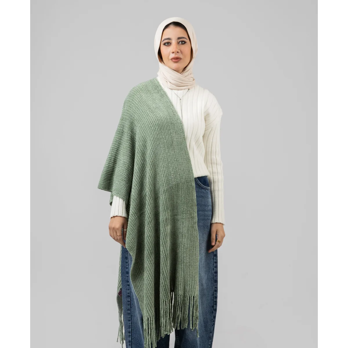 شال شتوي Knitted من لو فوال