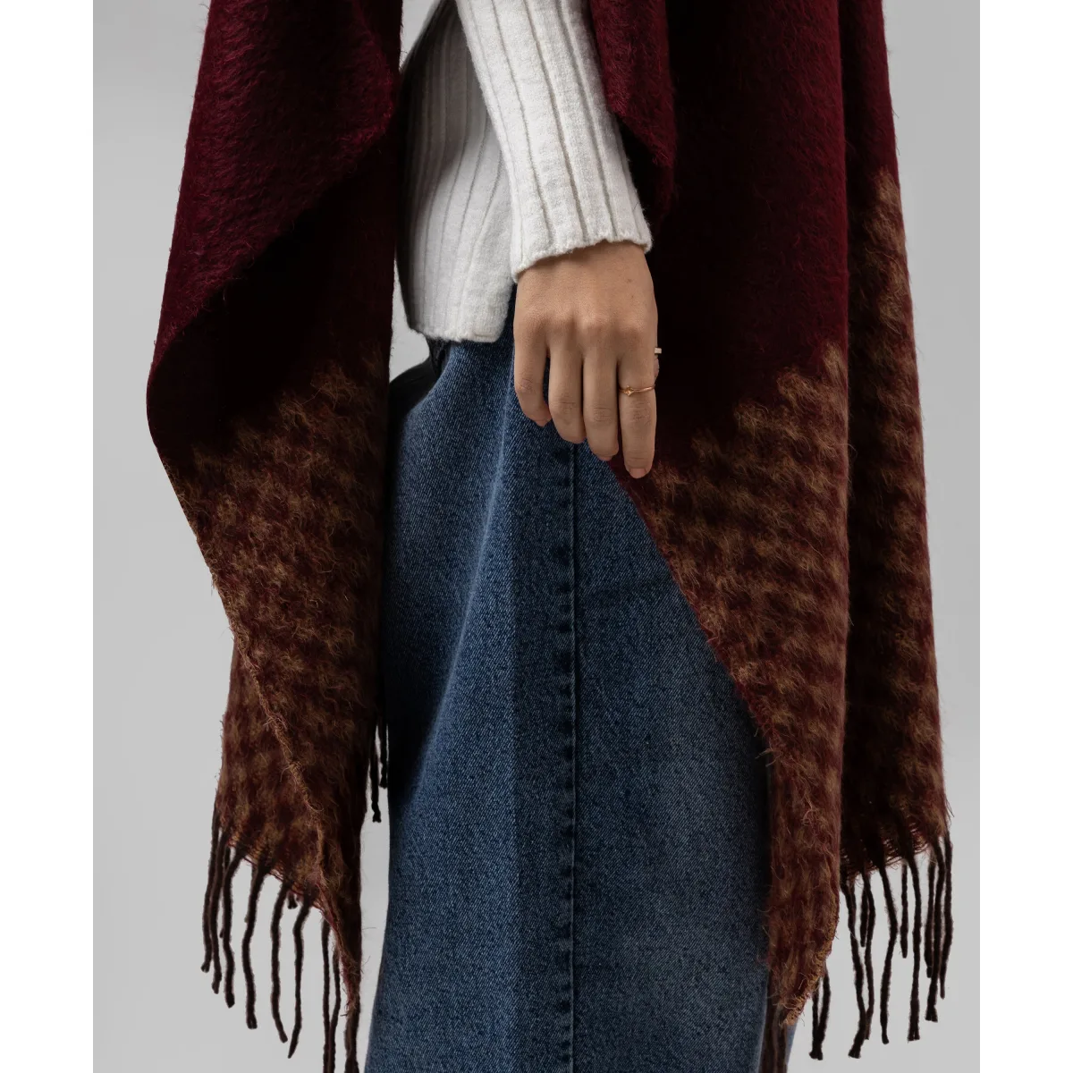 Le Voile Rustic Winter Shawl