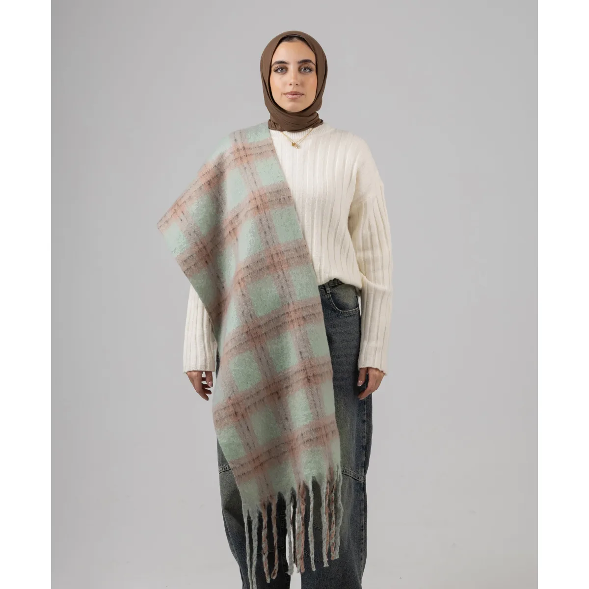 شال شتوي كاروهات Cozy من لو فوال