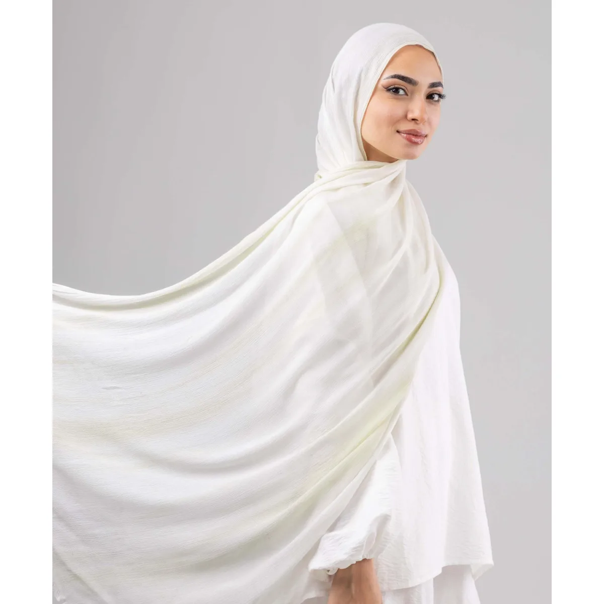 Le Voile Rockstone Ruffled Scarf