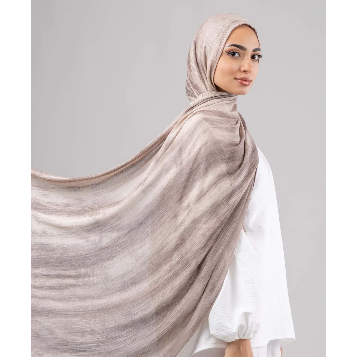 Le Voile Rockstone Ruffled Scarf