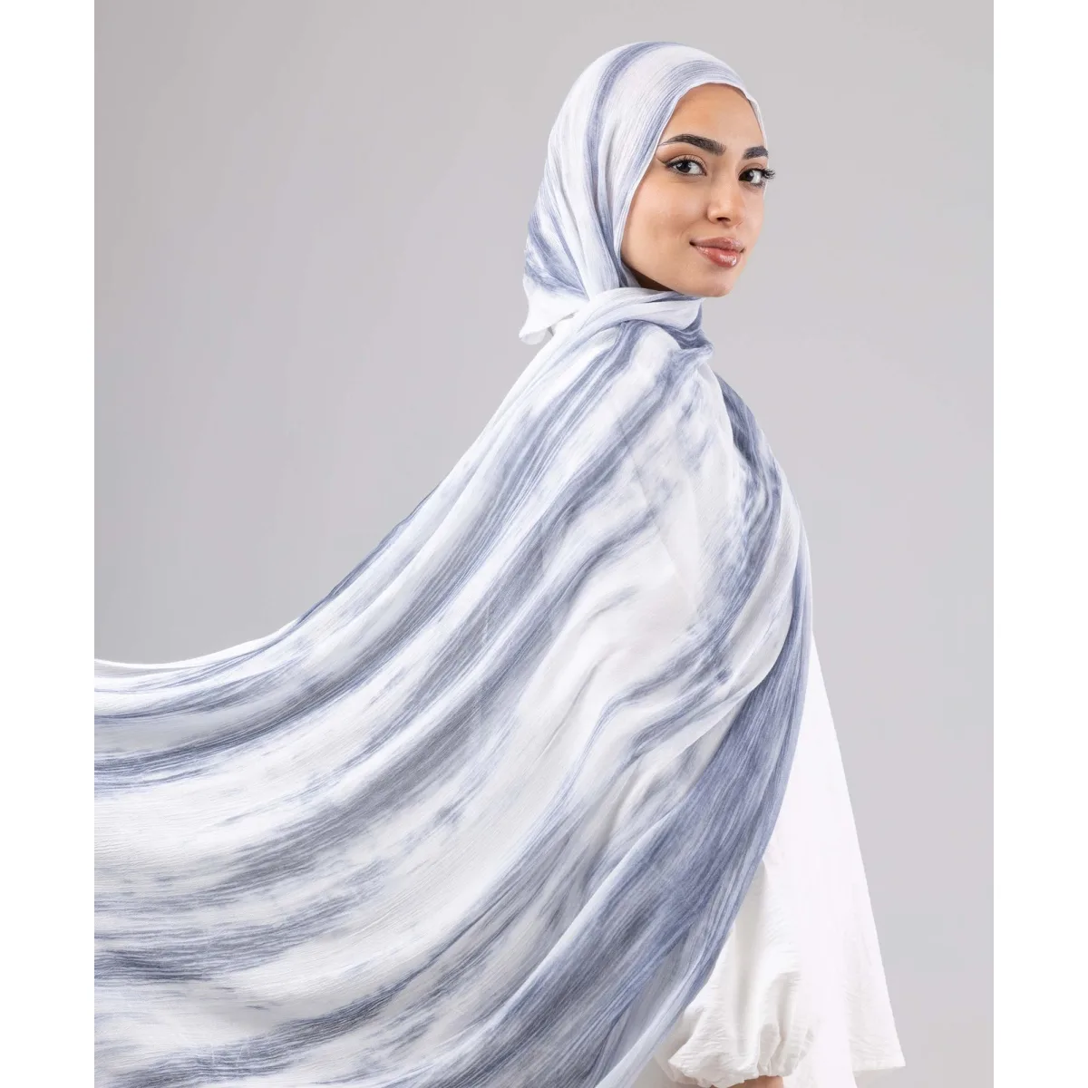 Le Voile Rockstone Ruffled Scarf