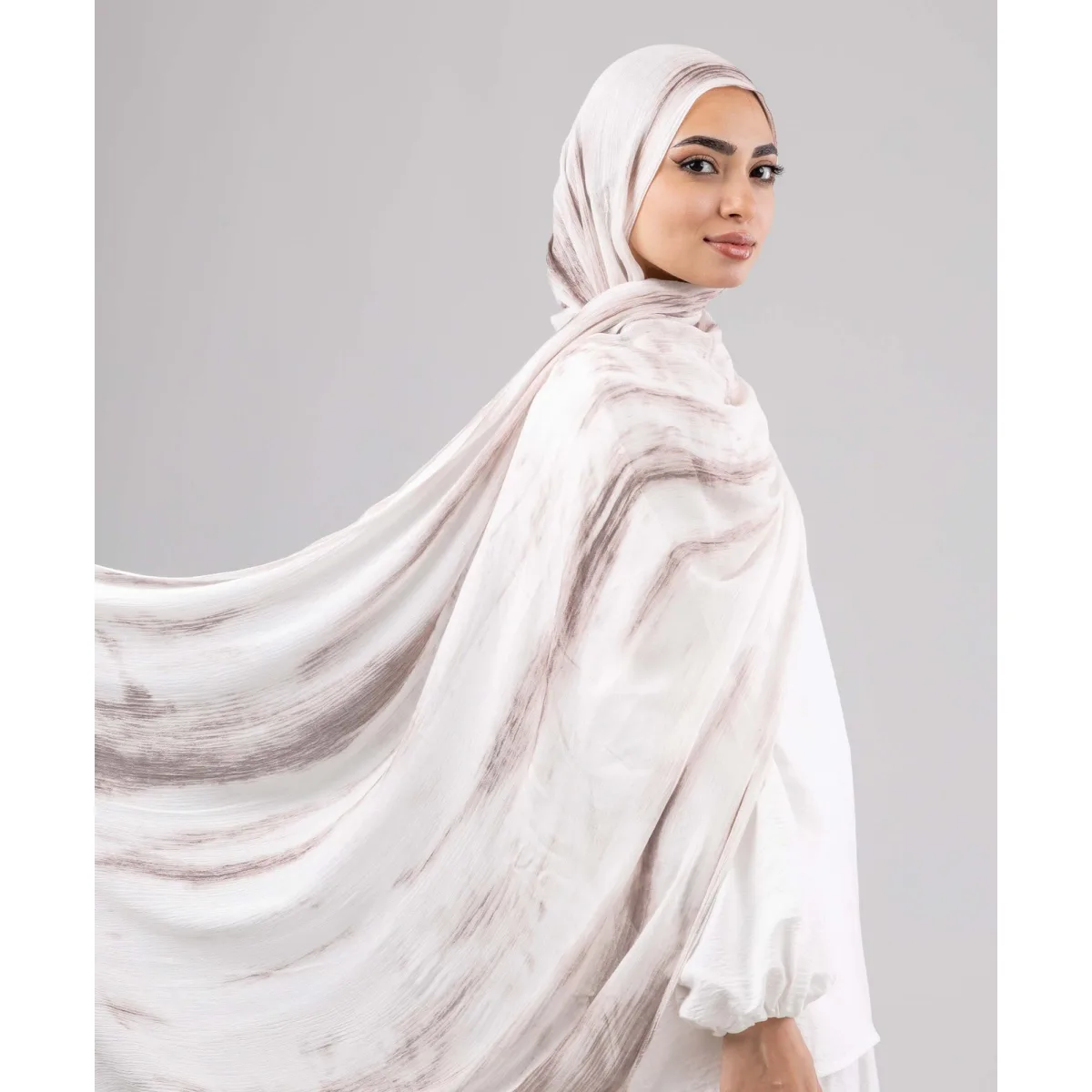 Le Voile Rockstone Ruffled Scarf