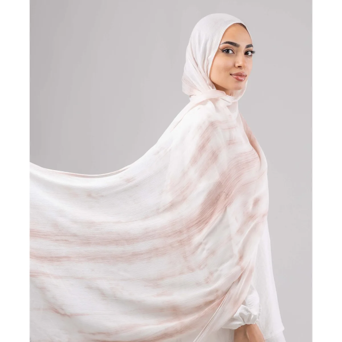 Le Voile Rockstone Ruffled Scarf