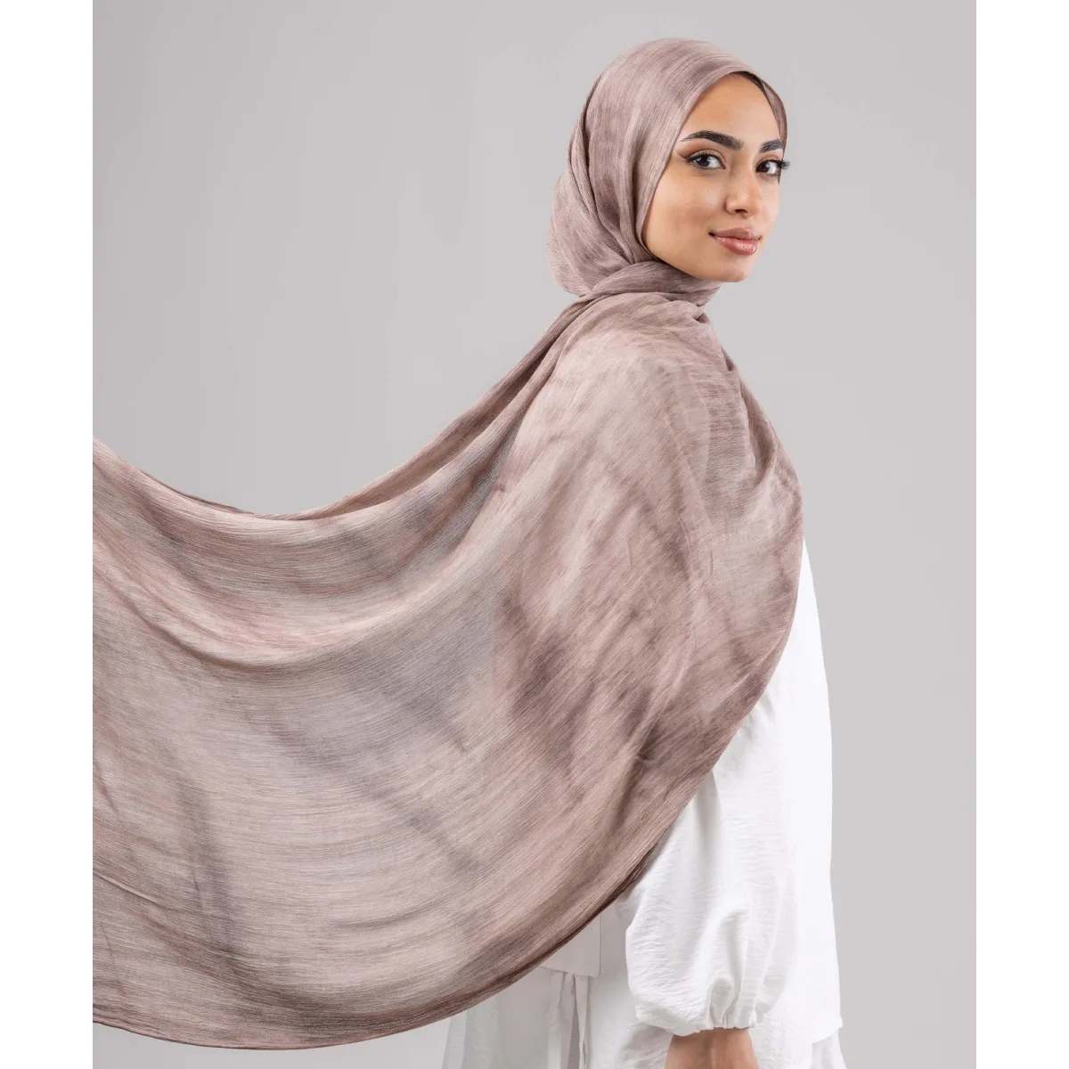 Le Voile Rockstone Ruffled Scarf