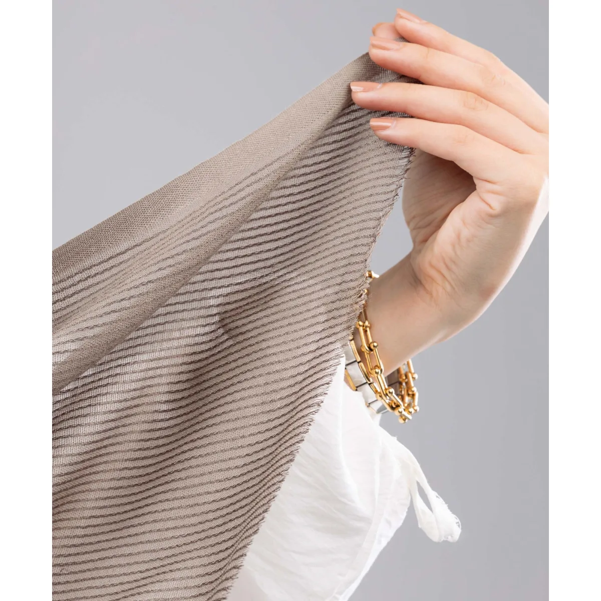 طرحة لينن Twill من لو فوال