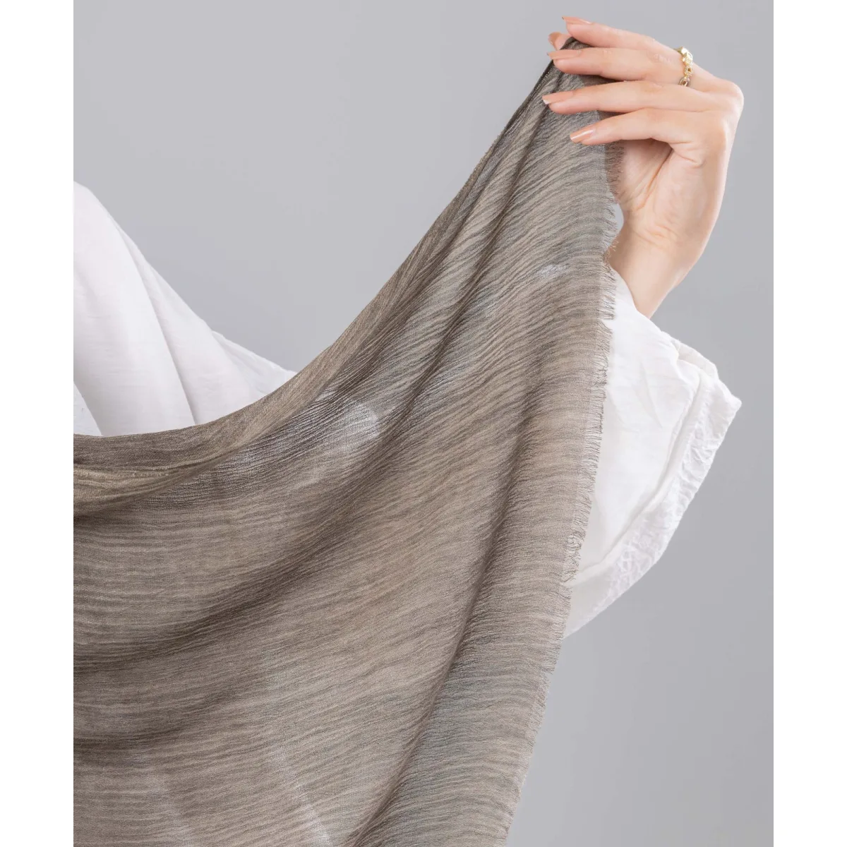 Le Voile Fluffy Linen Marble Scarf