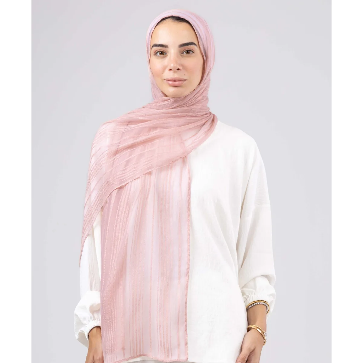 طرحة سيلك لينن مقلم Gloss من لو فوال