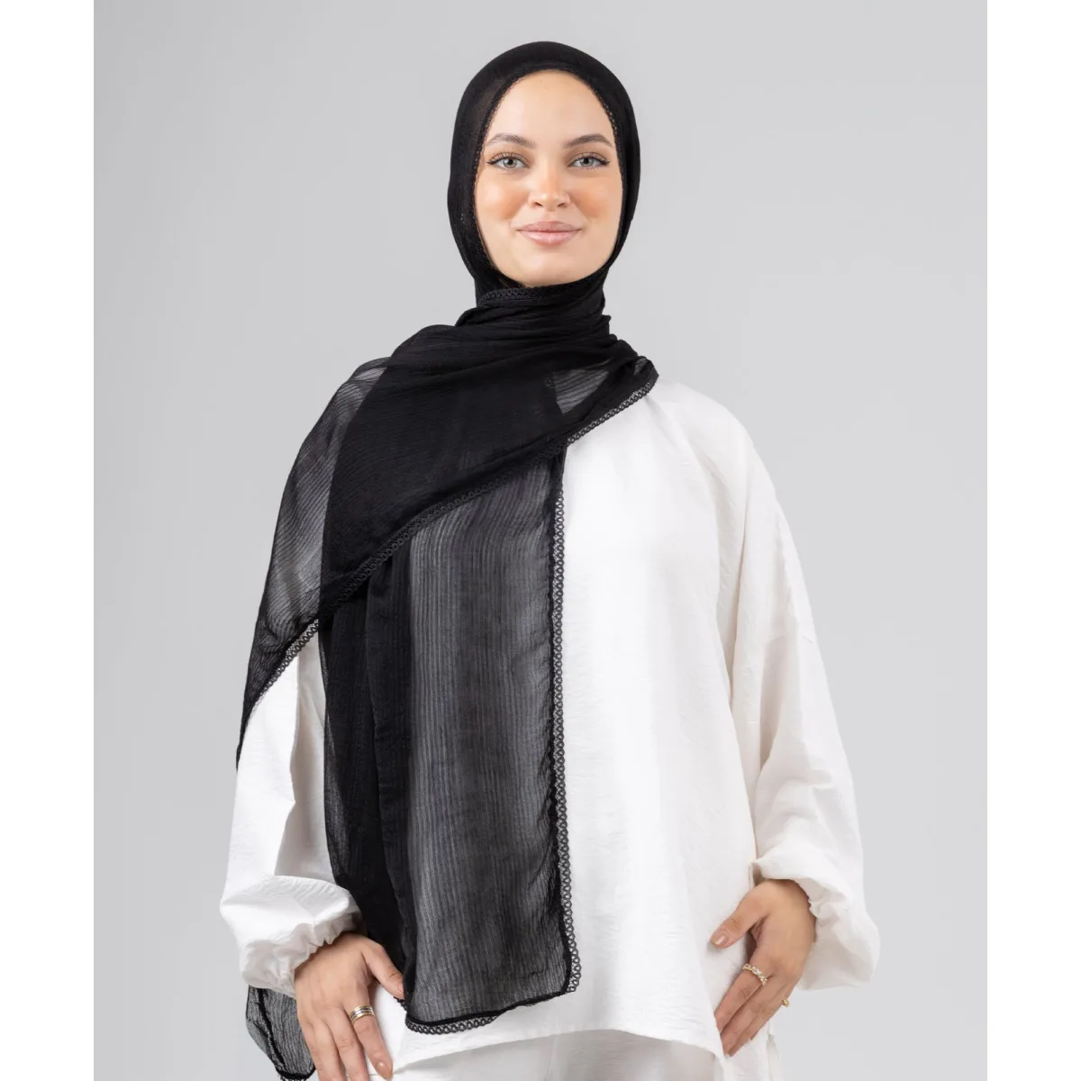 Le Voile Lace Plain Cotton Scarf