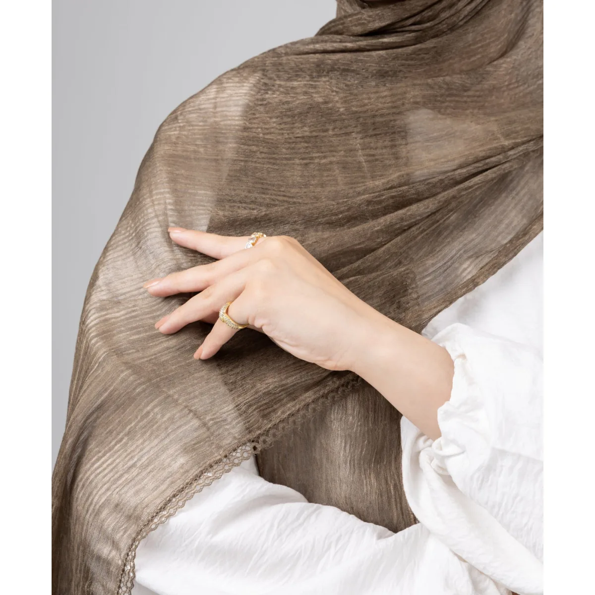 Le Voile Lace Plain Cotton Scarf