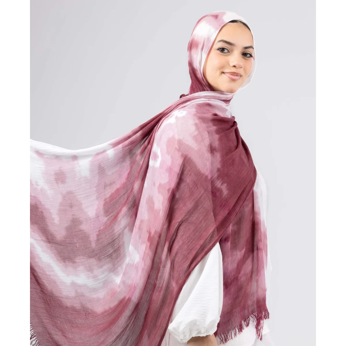 Le Voile Wave Dye Linen Scarf