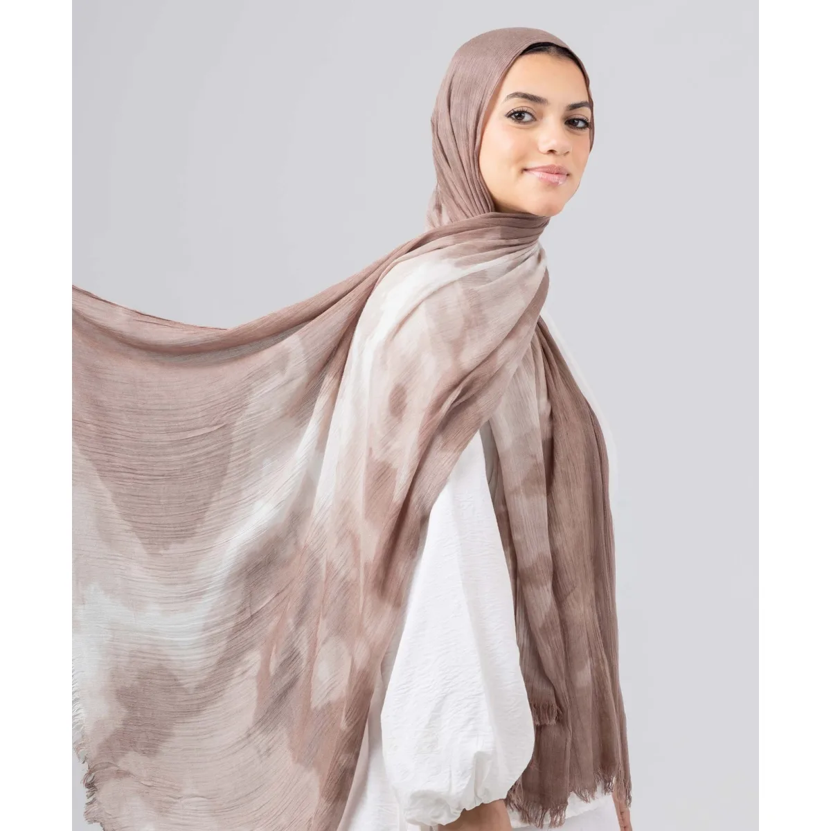 Le Voile Wave Dye Linen Scarf