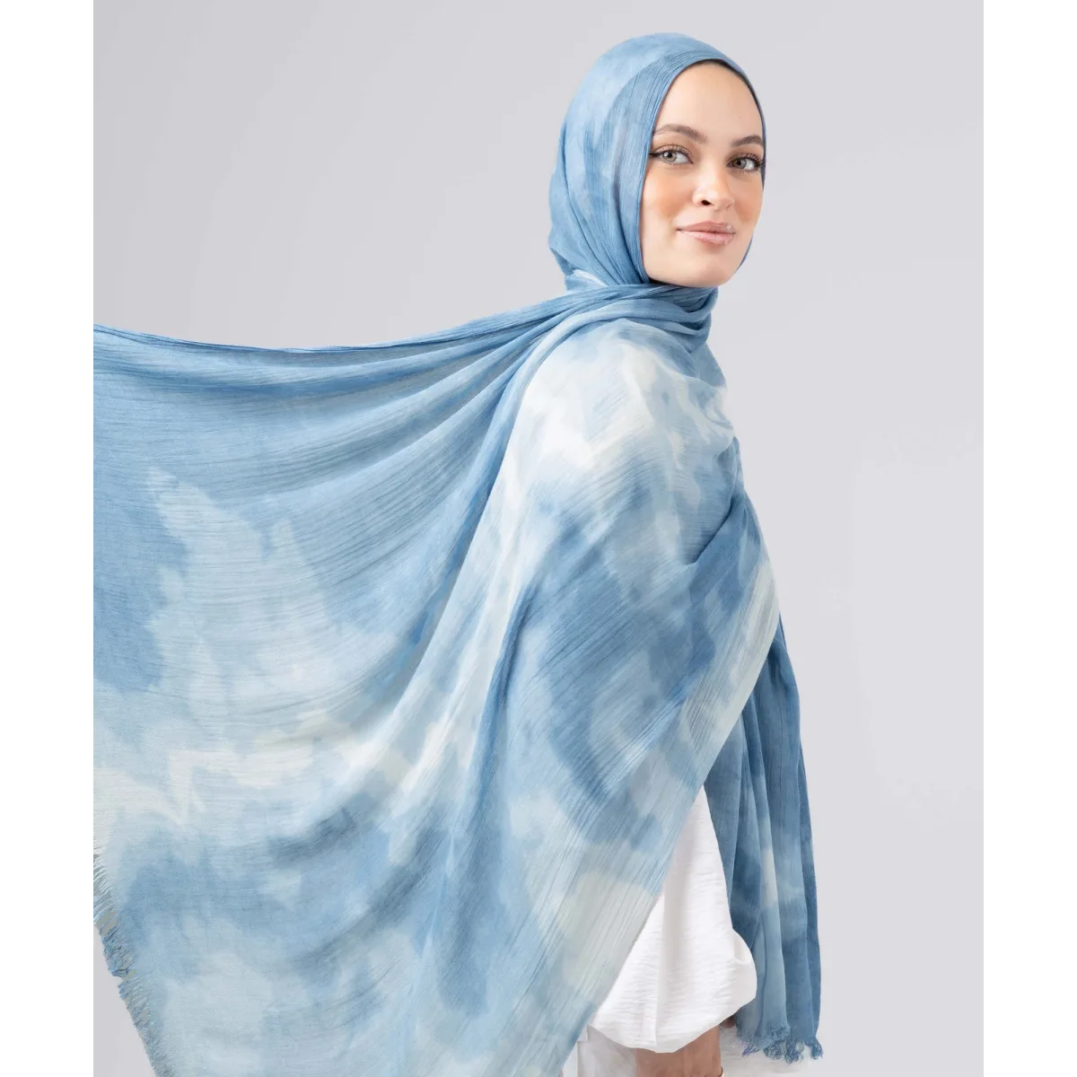 Le Voile Wave Dye Linen Scarf