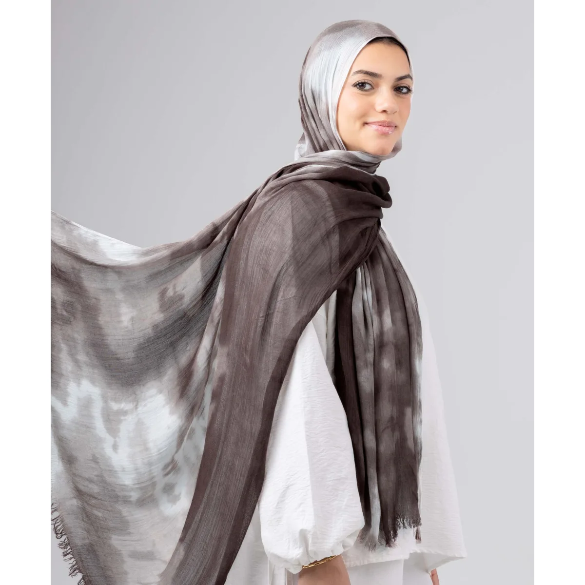 Le Voile Wave Dye Linen Scarf
