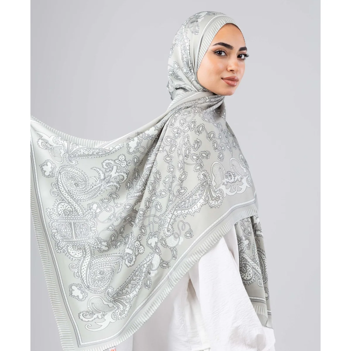 Le Voile Sila Luxury Silk Scarf