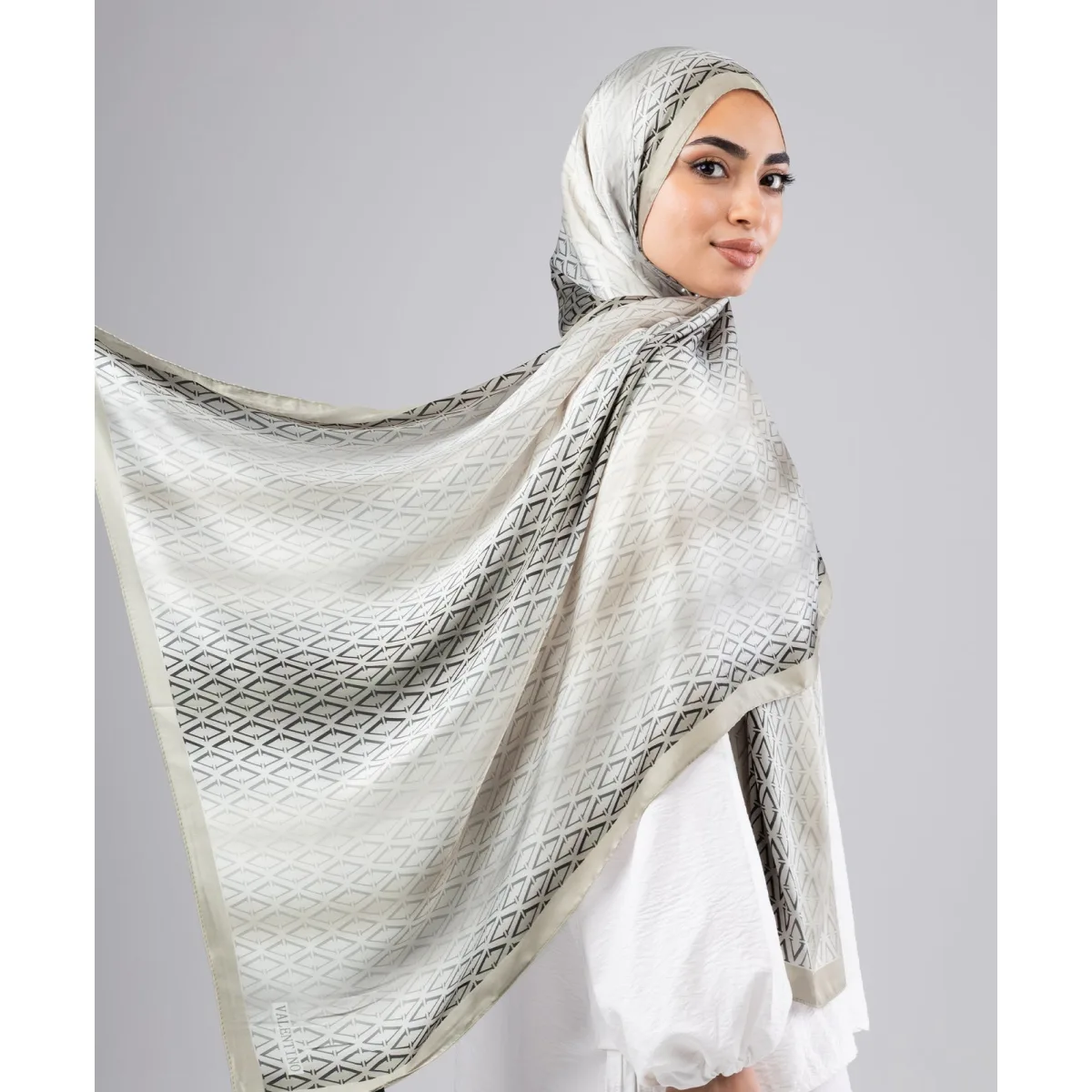 طرحة سيلك لاكشري Nova من لو فوال
