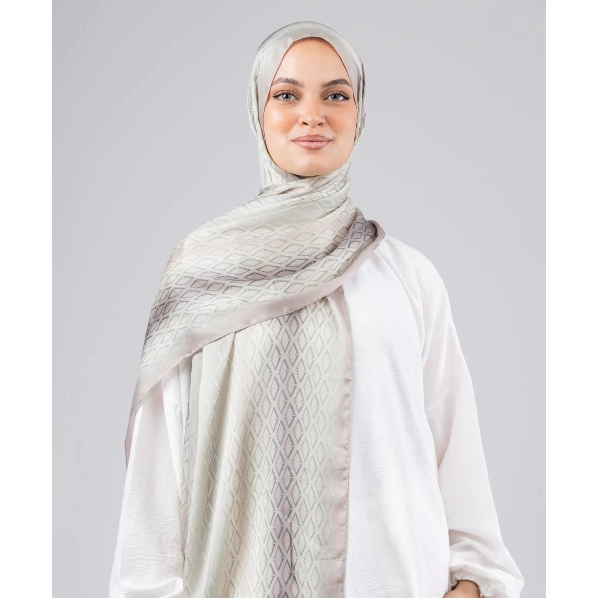 طرحة سيلك لاكشري Nova من لو فوال