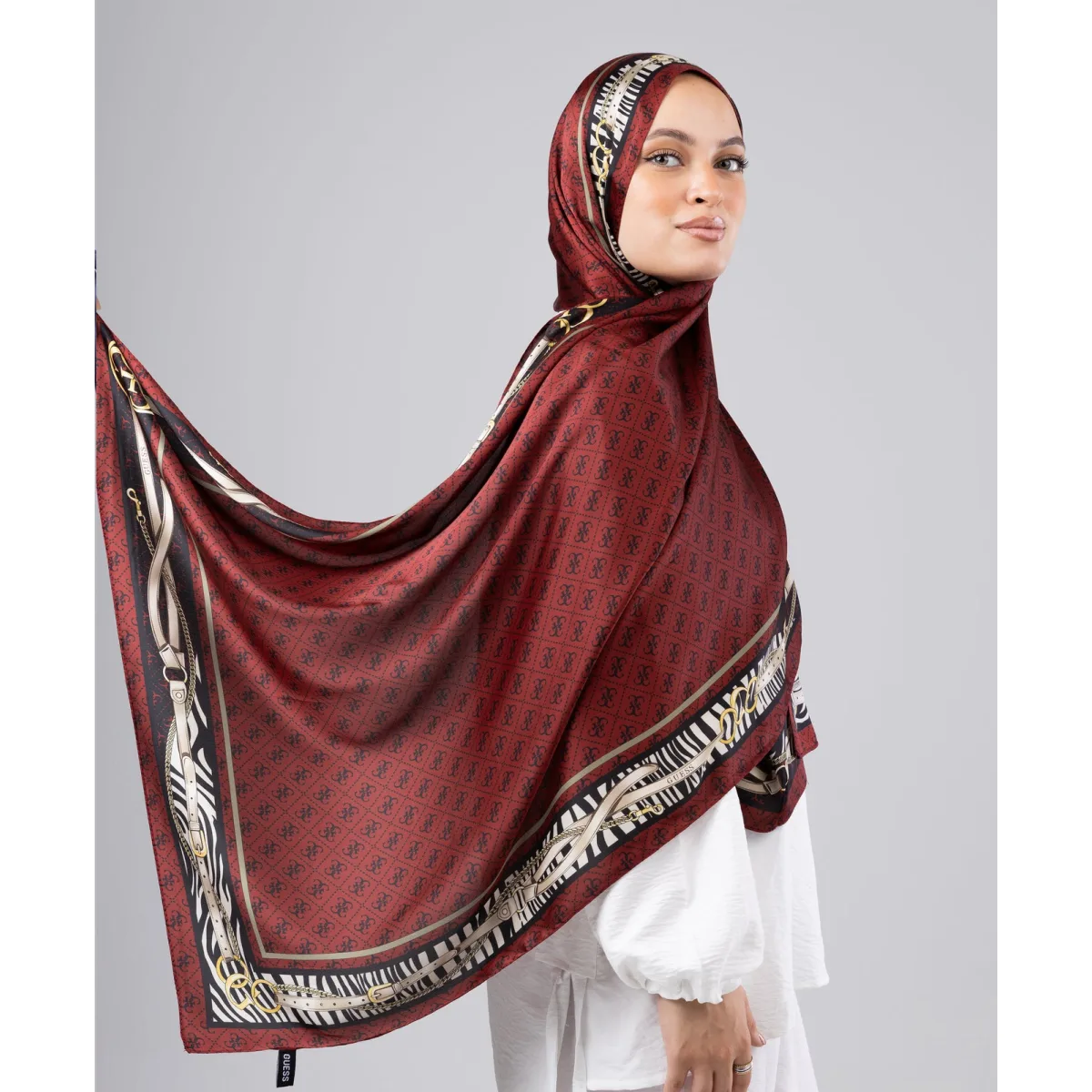طرحة سيلك لاكشري Fashionable من لو فوال
