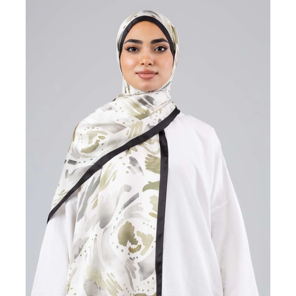 طرحة سيلك لاكشري Artistic من لو فوال