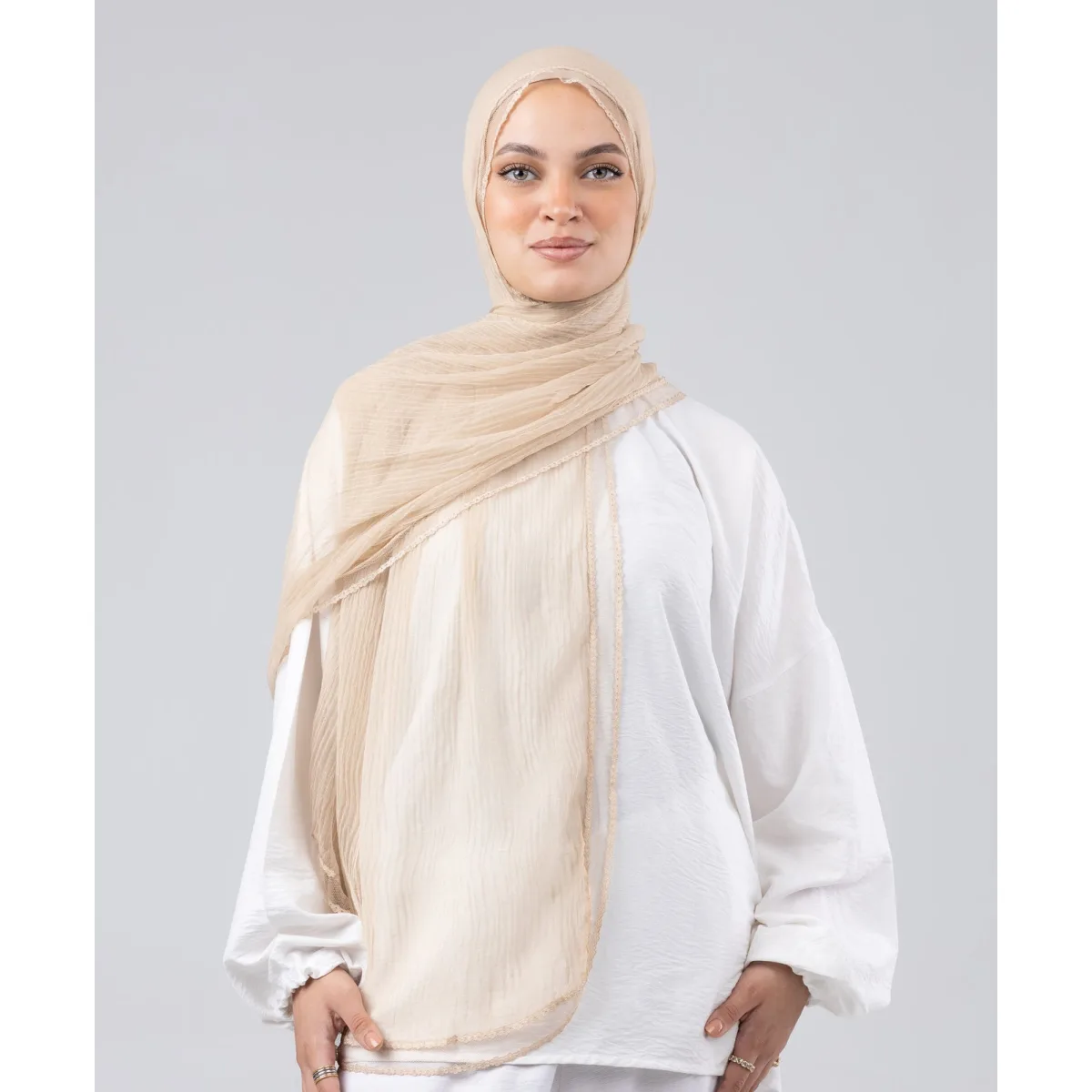 طرحة شيفون كرينكل بدانتيل Trim من لو فوال