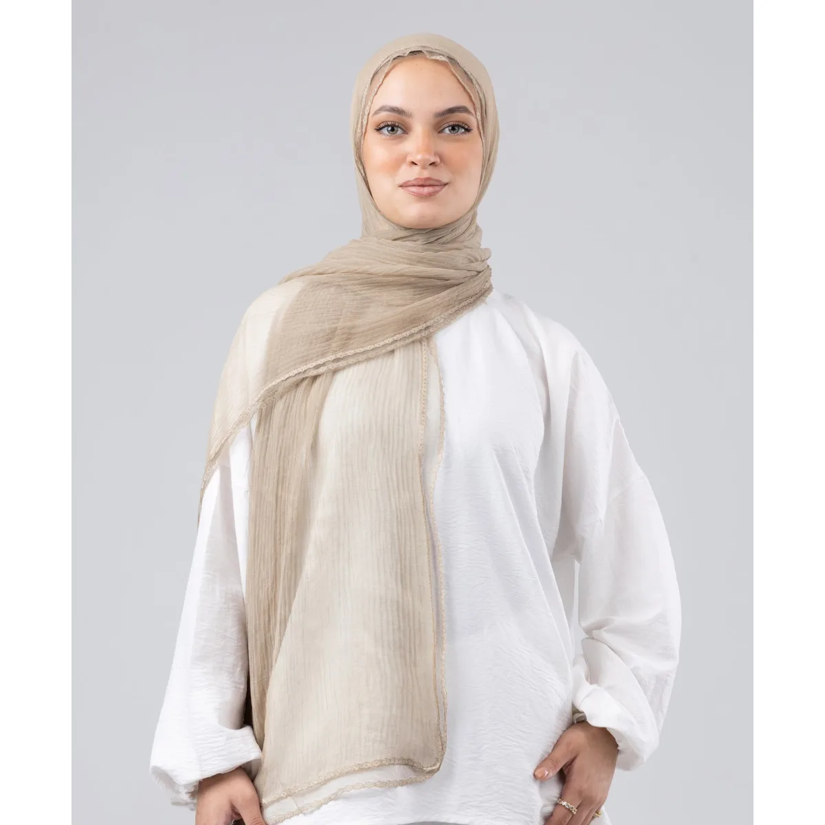 طرحة شيفون كرينكل بدانتيل Trim من لو فوال