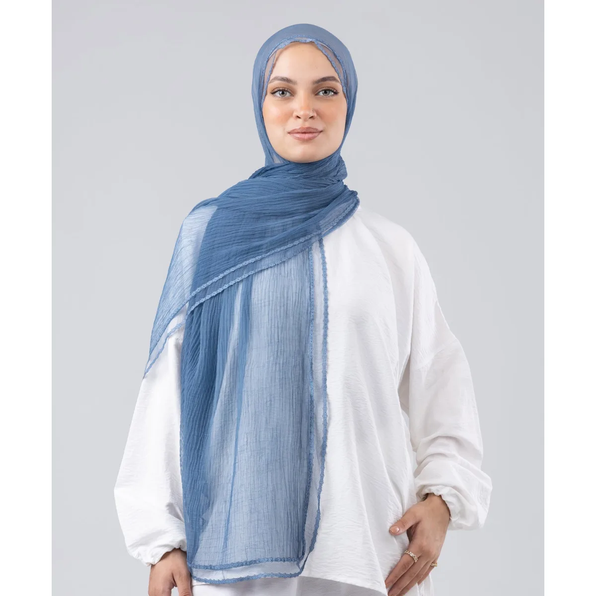 طرحة شيفون كرينكل بدانتيل Trim من لو فوال