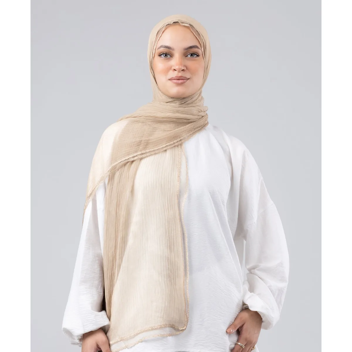 طرحة شيفون كرينكل بدانتيل Trim من لو فوال