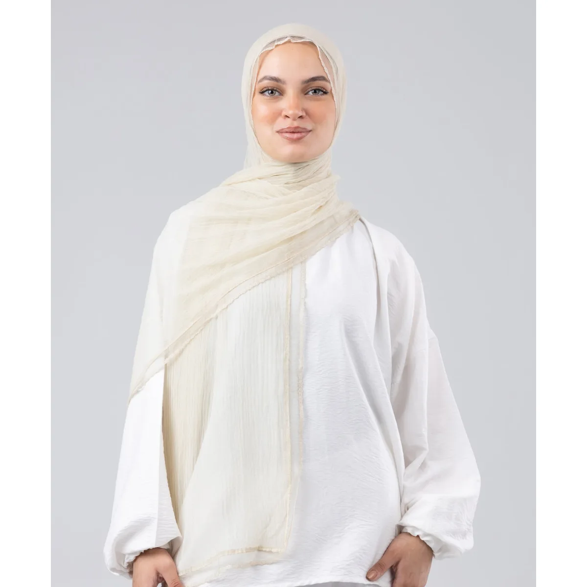 طرحة شيفون كرينكل بدانتيل Trim من لو فوال