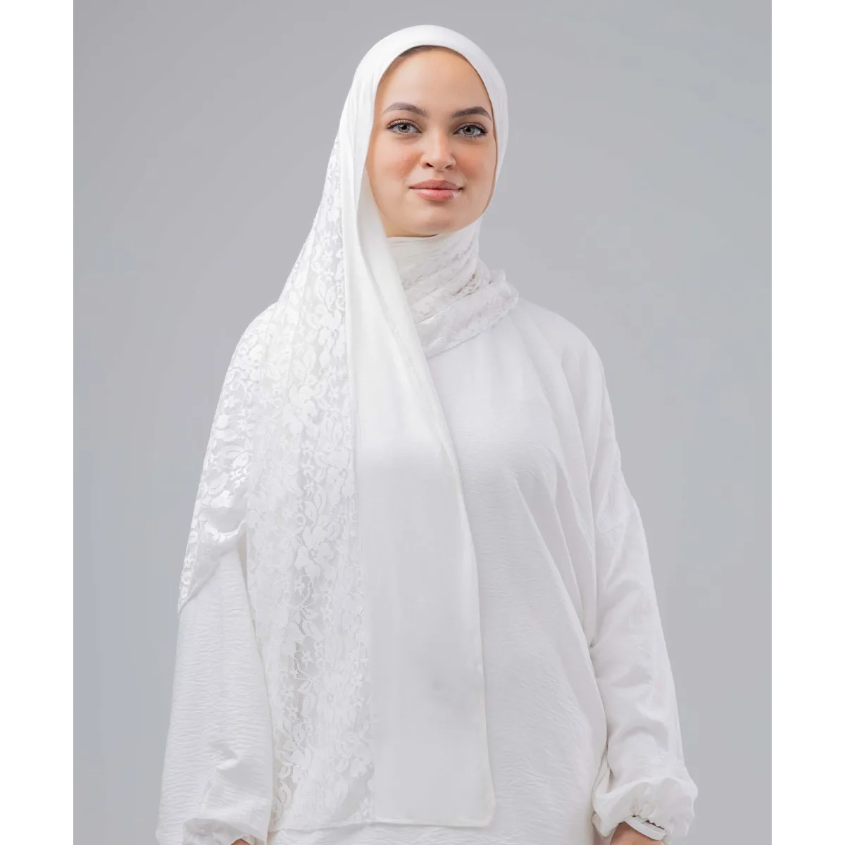 Le Voile Lace Lycra Scarf