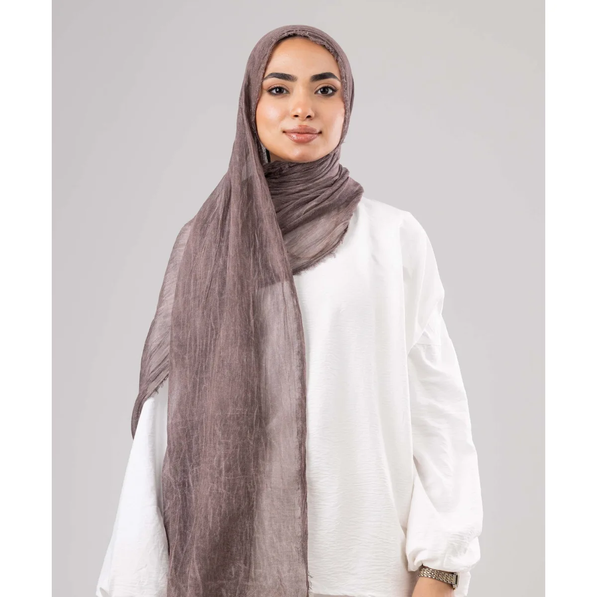 طرحة لينن ماربل Gloomy من لو فوال