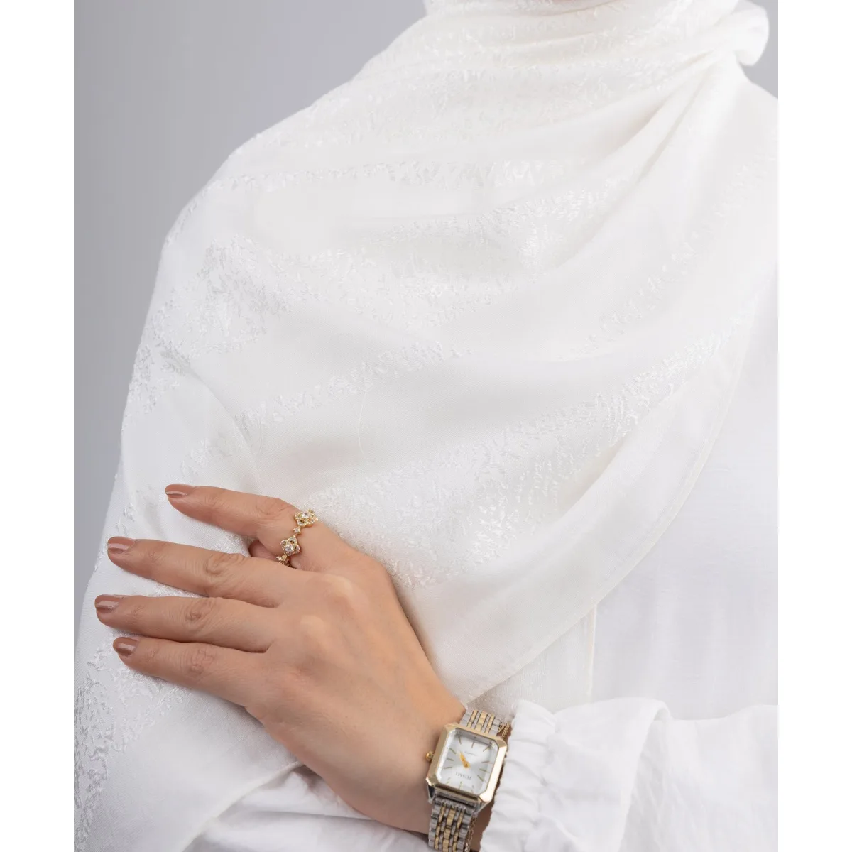 Le Voile Aura Linen Scarf