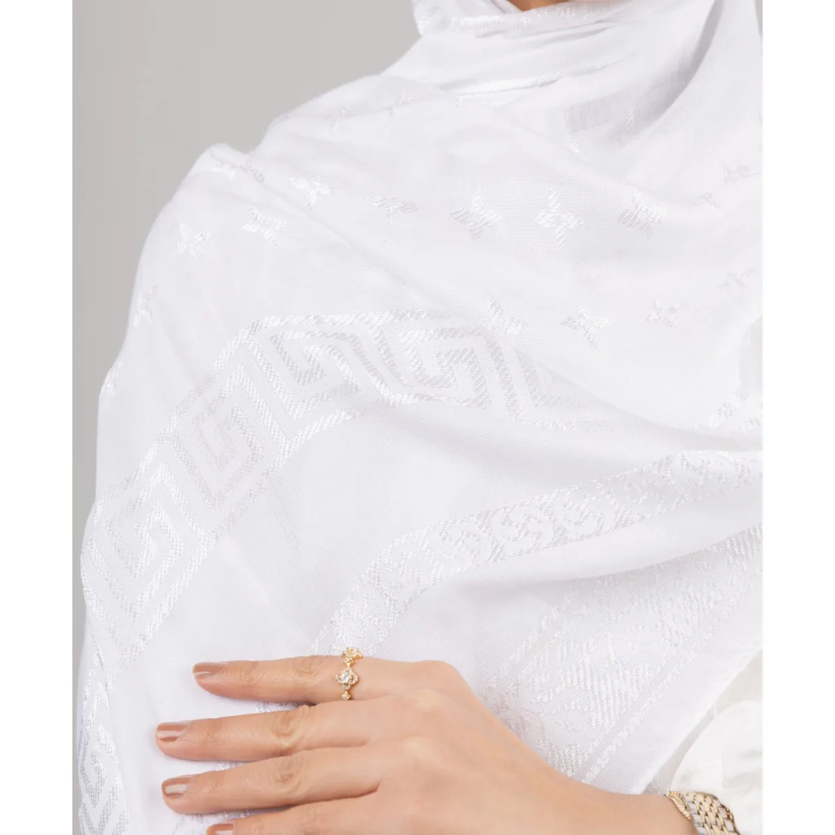 طرحة لينن جاكار من لو فوال