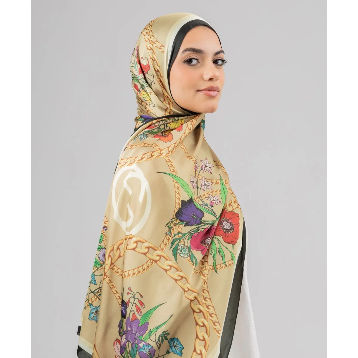طرحة سيلك Chainscape من لو فوال