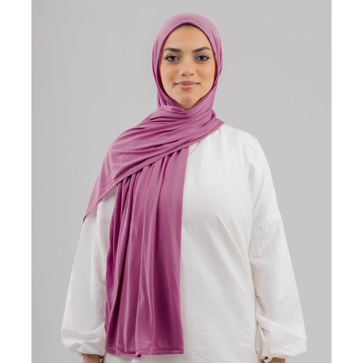 طرحة قطن ليكرا سادة من لو فوال