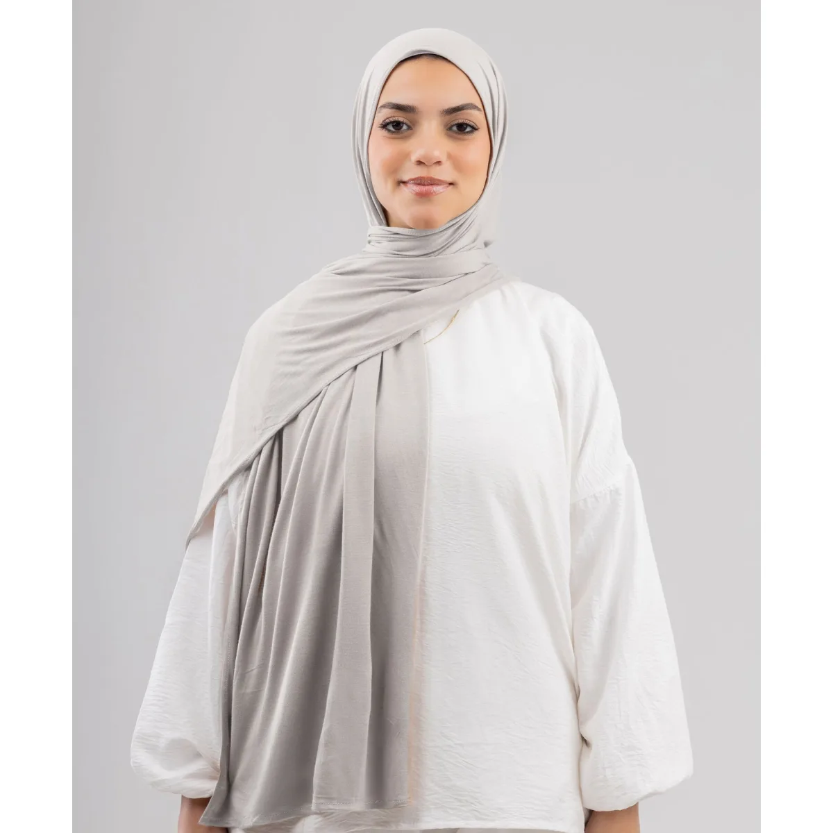 طرحة قطن ليكرا سادة من لو فوال