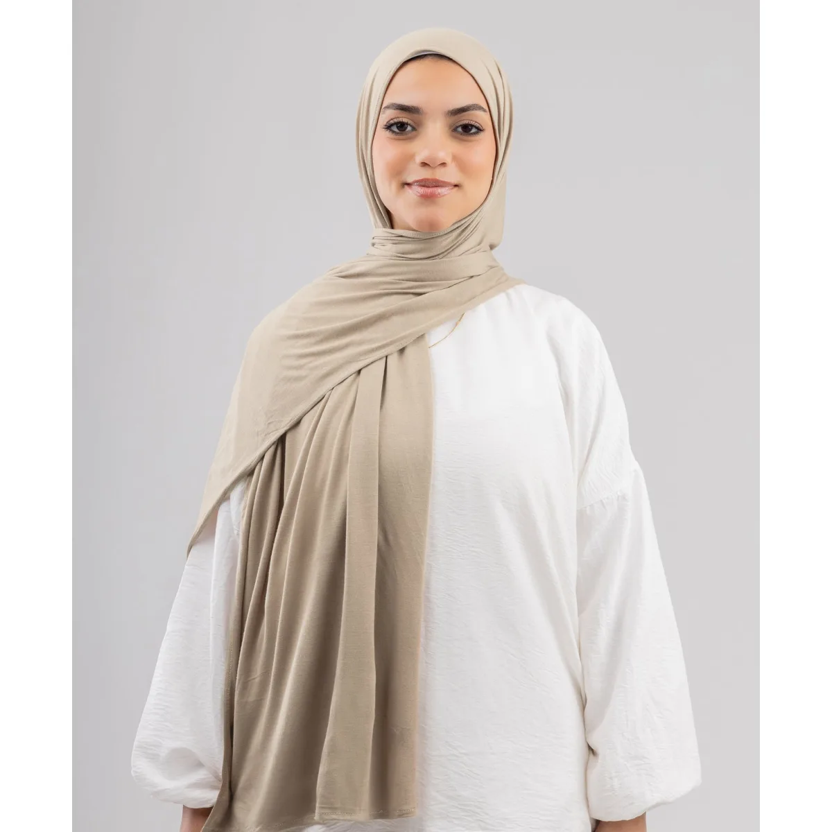 طرحة قطن ليكرا سادة من لو فوال