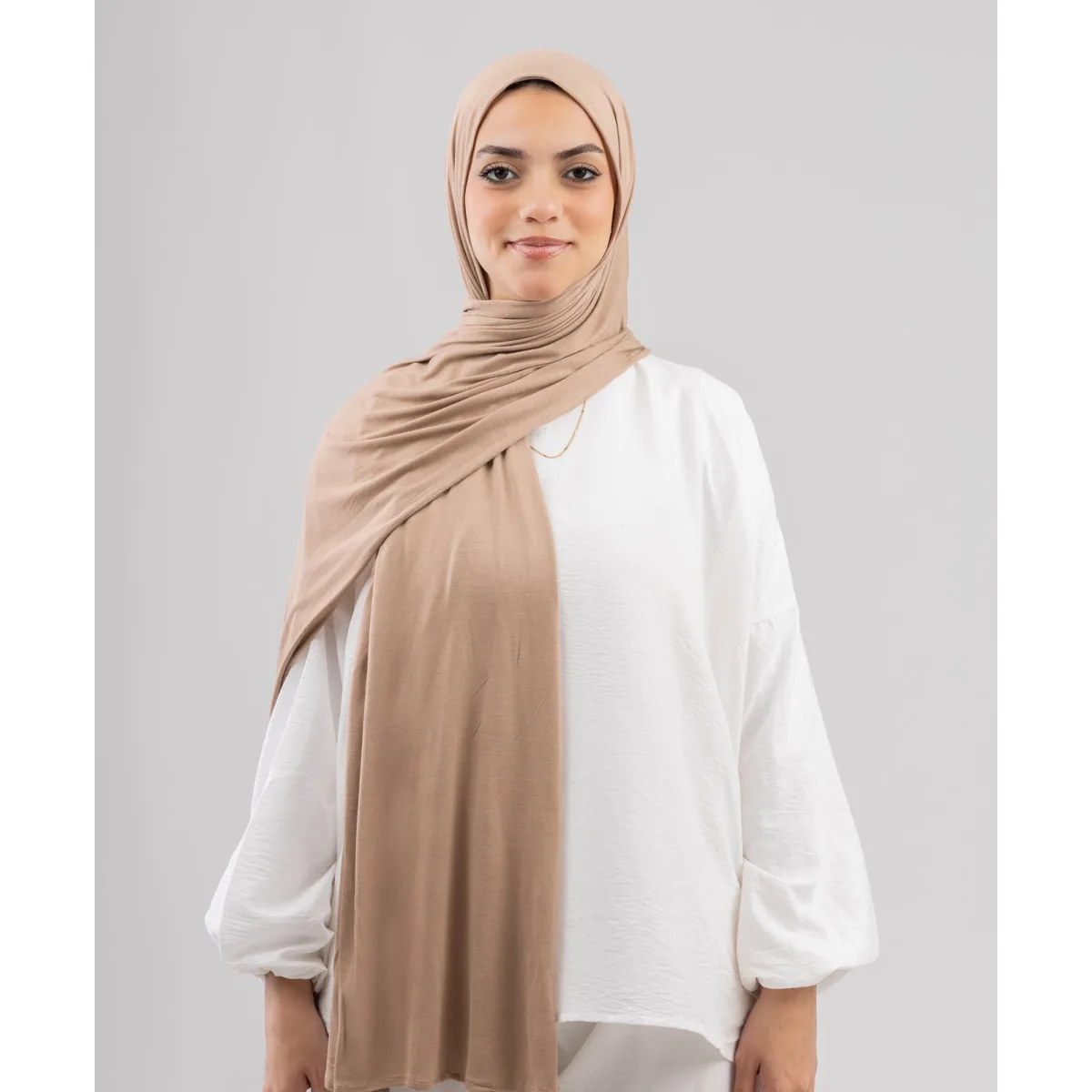 طرحة قطن ليكرا سادة من لو فوال