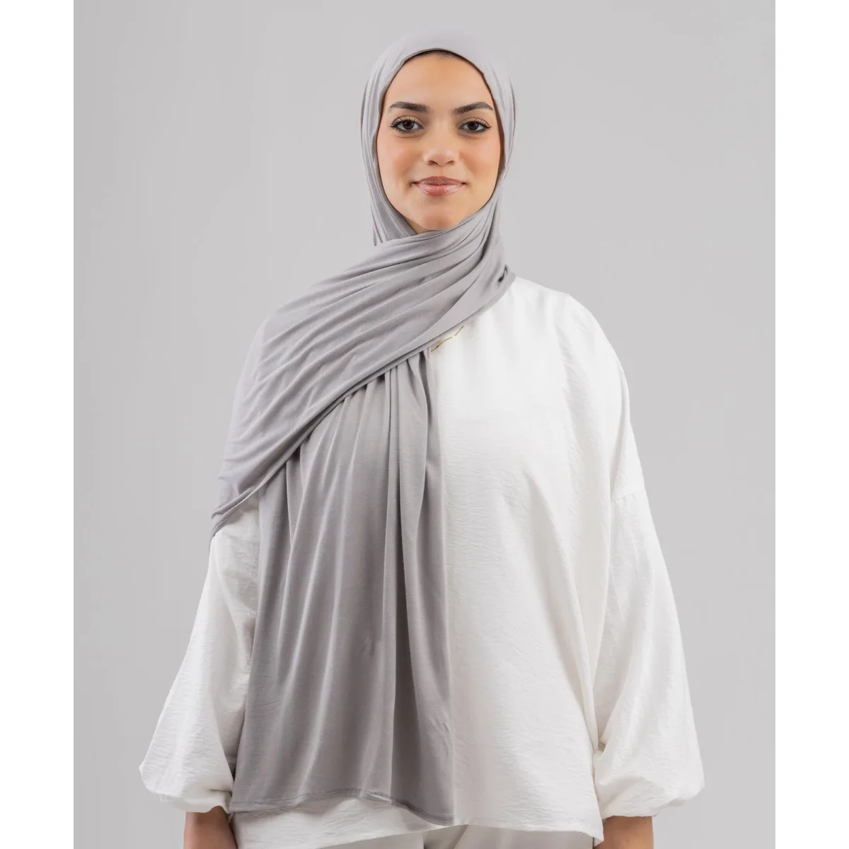 طرحة قطن ليكرا سادة من لو فوال