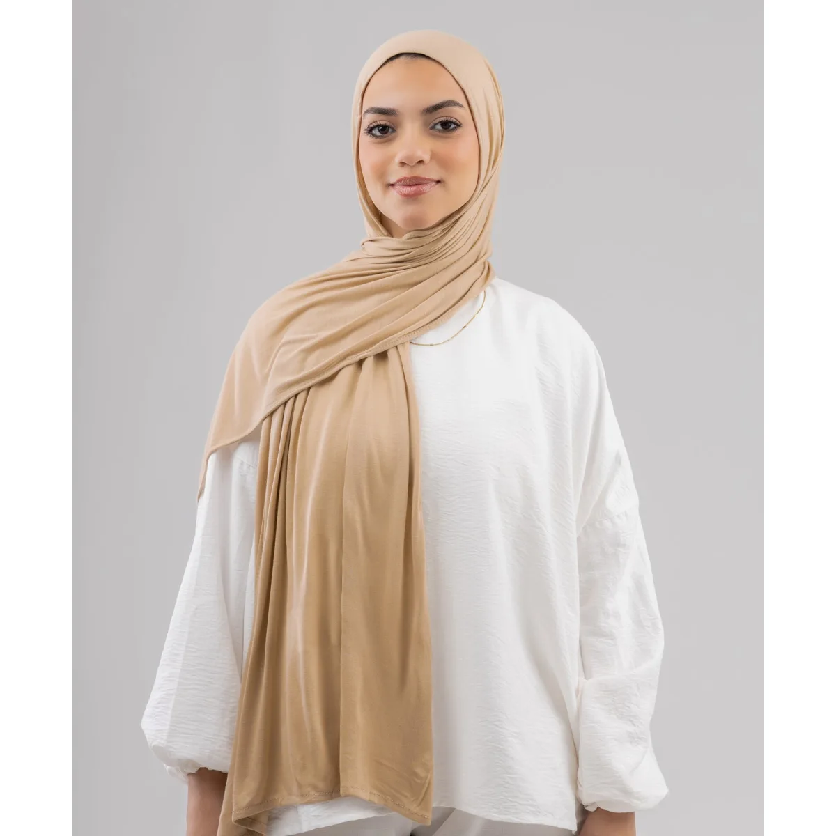 طرحة قطن ليكرا سادة من لو فوال